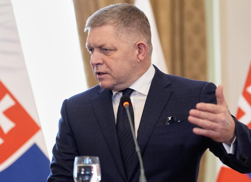 PRIESKUM: VOĽBY BY VYHRAL SMER-SSD, OPOZÍCIA BY VLÁDU BEZ MATOVIČA NEZOSTAVILA