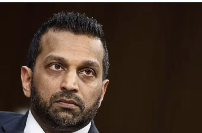 Hackeri napojení na Irán zverejnili e-maily riaditeľa FBI