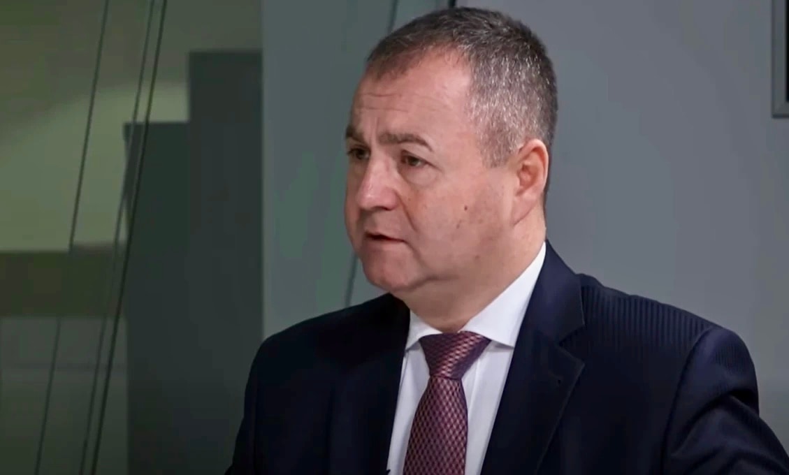 Kéry: PROGRESÍVNY DIKTÁT V ŠTÚDIU: „AK SA VÁM NEPÁČI, TAM SÚ DVERE!“